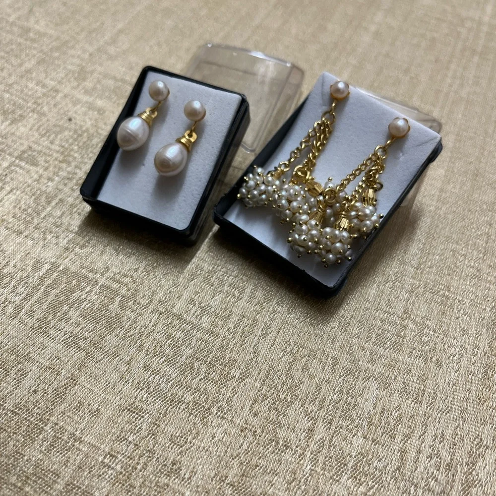 Set of Real Pearl Earrings with 18 k Gold tone Plated - Picture 4 of 12